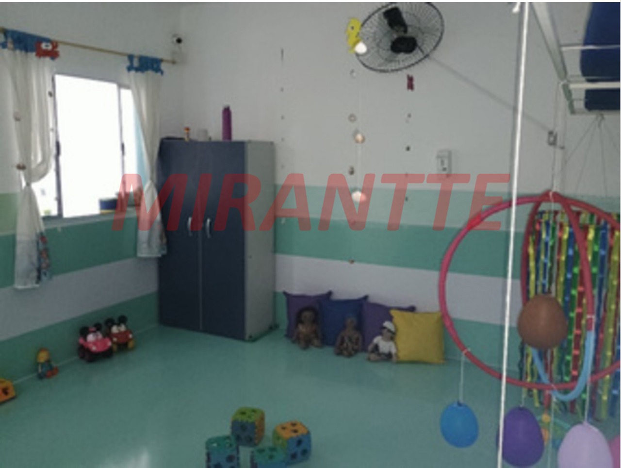 Sobrado de 220m² com 6 quartos em Parada De Taipas