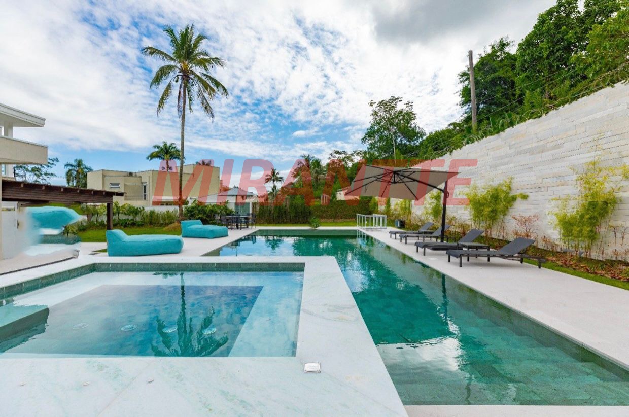 Sobrado de 619.21m² com 7 quartos em TABATINGA