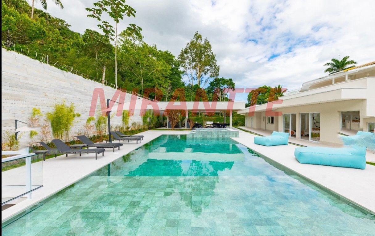 Sobrado de 619.21m² com 7 quartos em TABATINGA