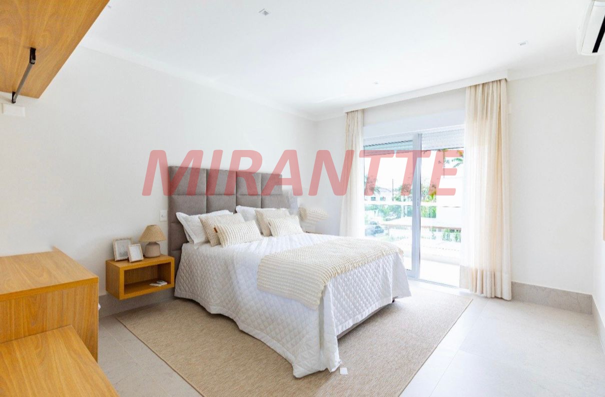 Sobrado de 619.21m² com 7 quartos em TABATINGA