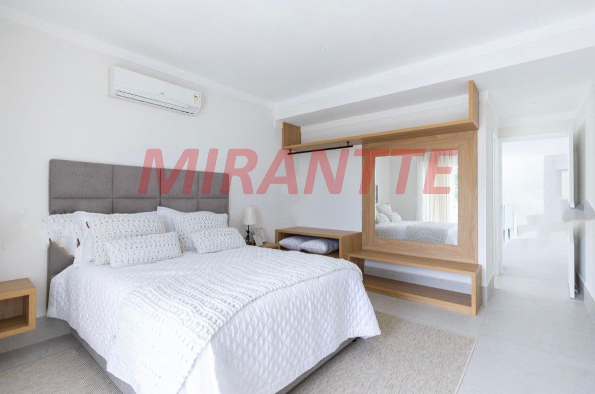 Sobrado de 619.21m² com 7 quartos em TABATINGA