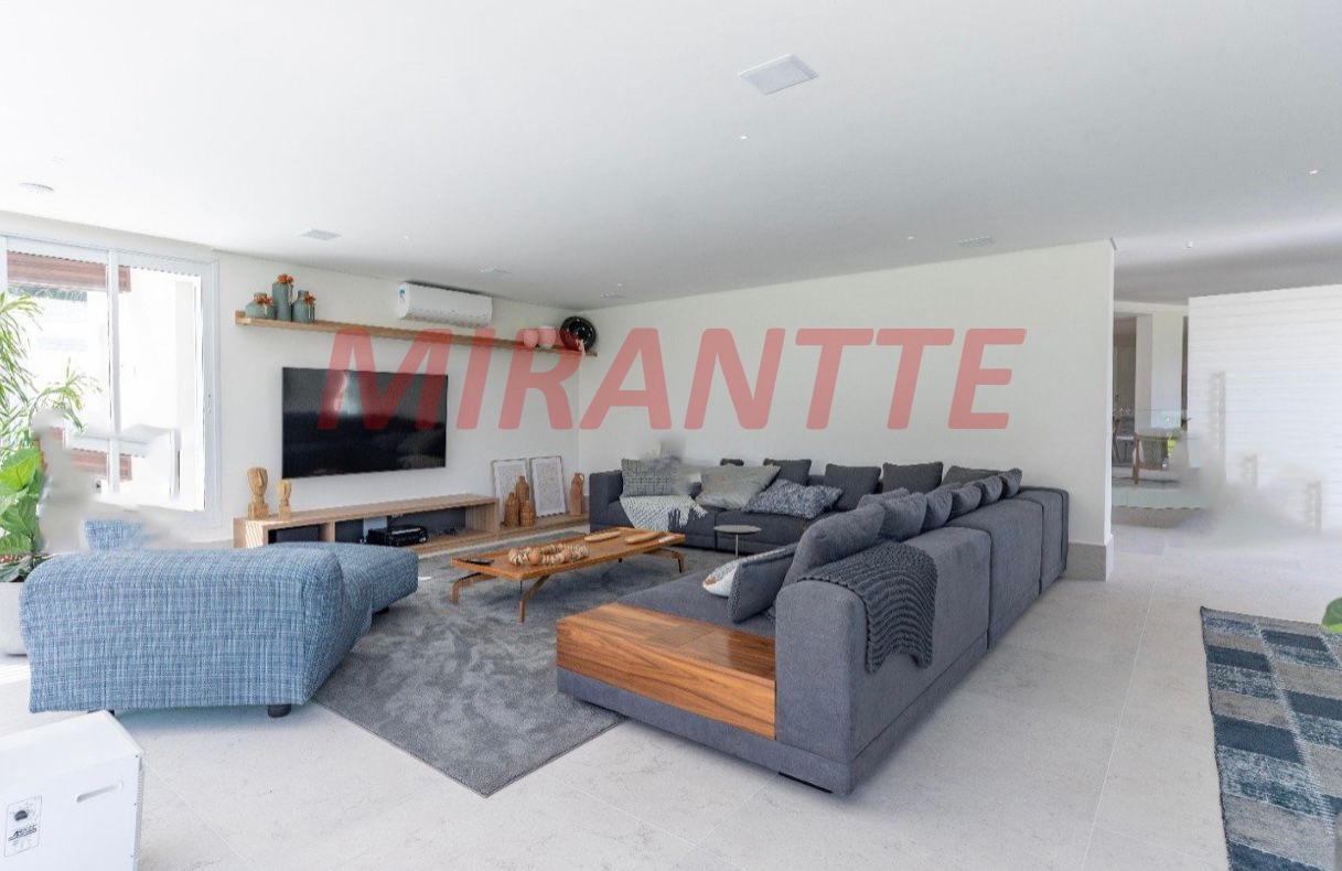 Sobrado de 619.21m² com 7 quartos em TABATINGA