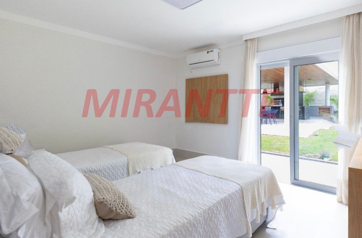 Sobrado de 619.21m² com 7 quartos em TABATINGA