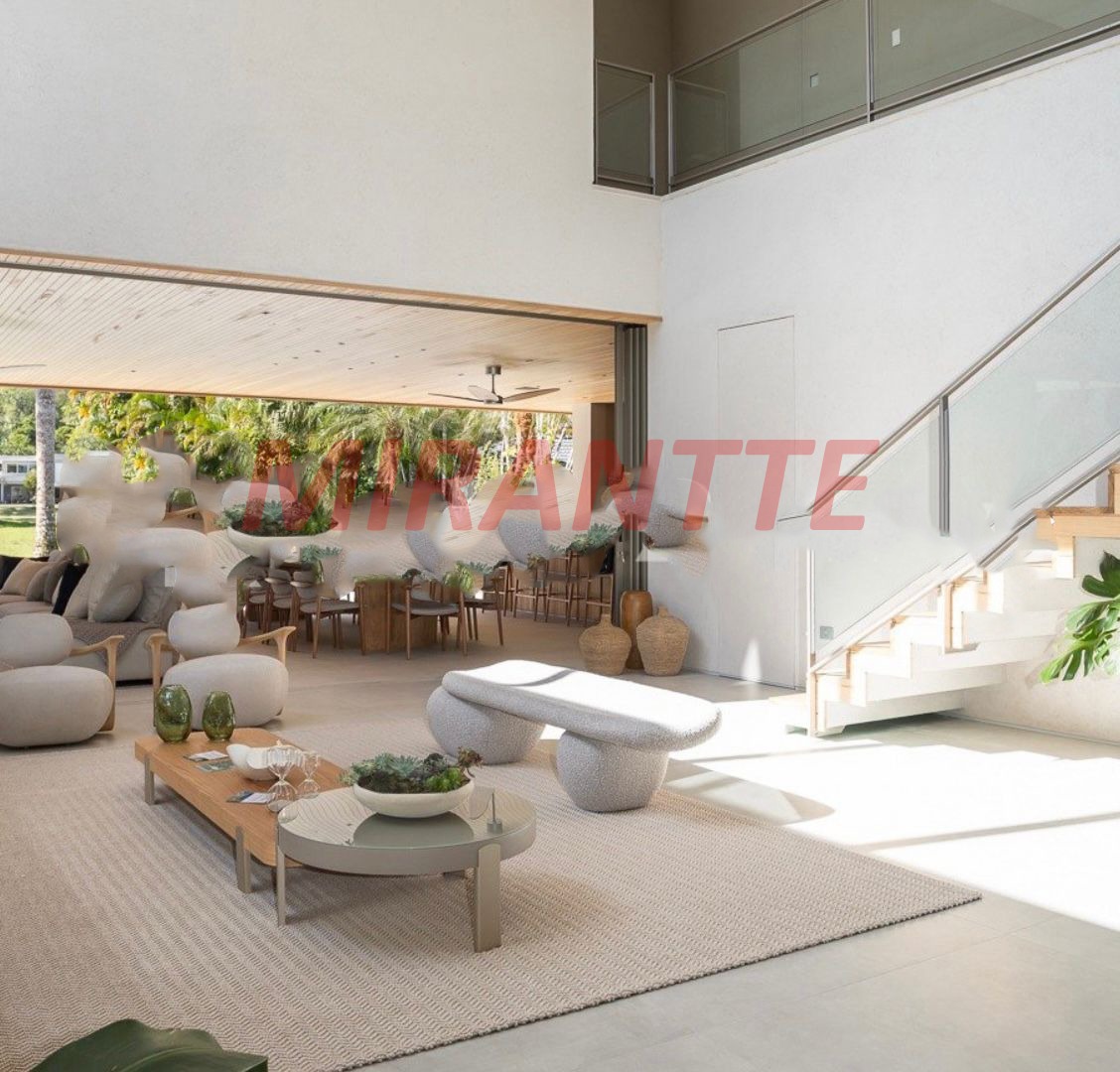 Sobrado de 600m² com 9 quartos em TABATINGA