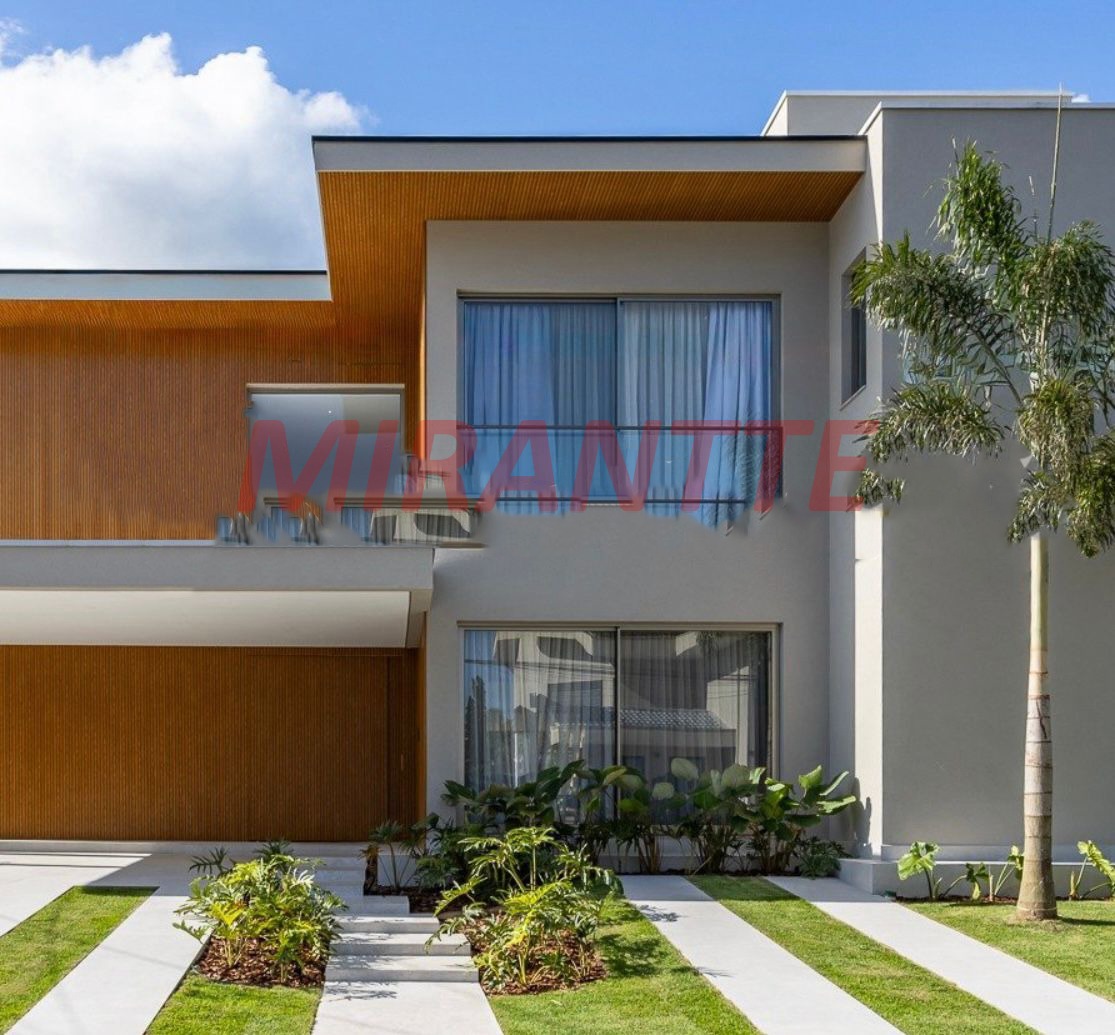 Sobrado de 600m² com 9 quartos em TABATINGA