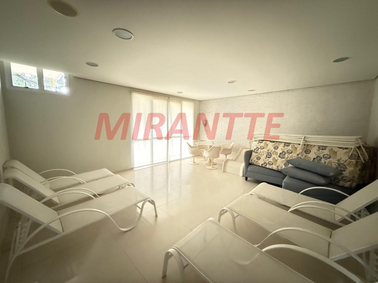 Cond. fechado de 500m² com 3 quartos em Vila Irmaos Arnoni