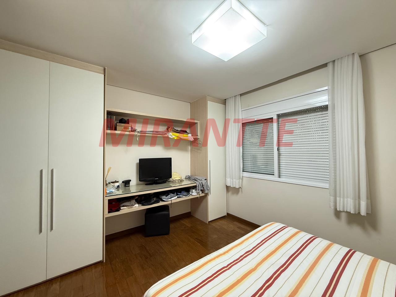 Cond. fechado de 500m² com 3 quartos em Vila Irmaos Arnoni