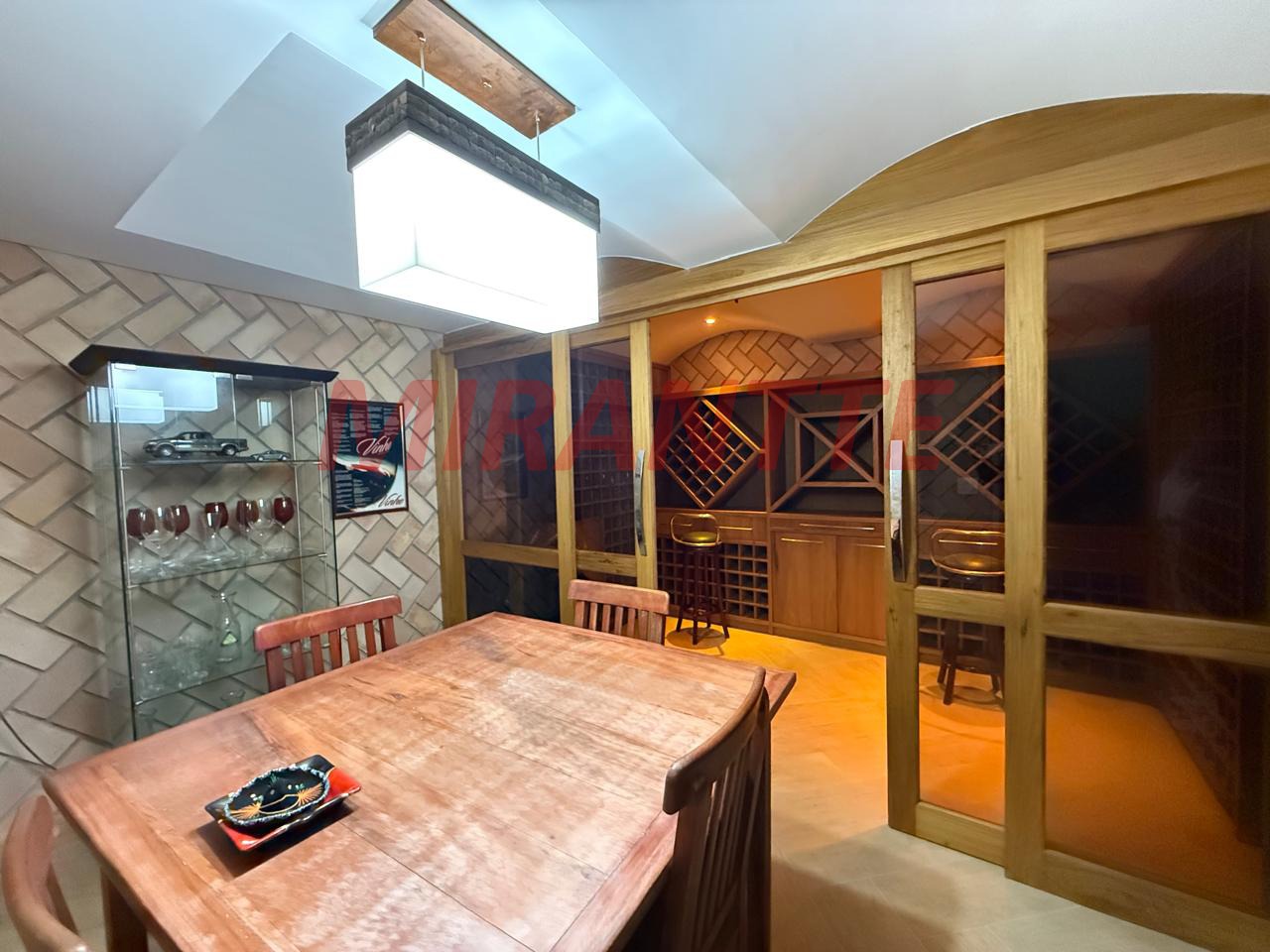 Cond. fechado de 500m² com 3 quartos em Vila Irmaos Arnoni