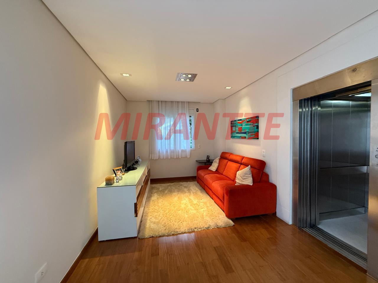 Cond. fechado de 500m² com 3 quartos em Vila Irmaos Arnoni