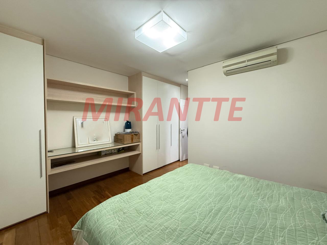 Cond. fechado de 500m² com 3 quartos em Vila Irmaos Arnoni