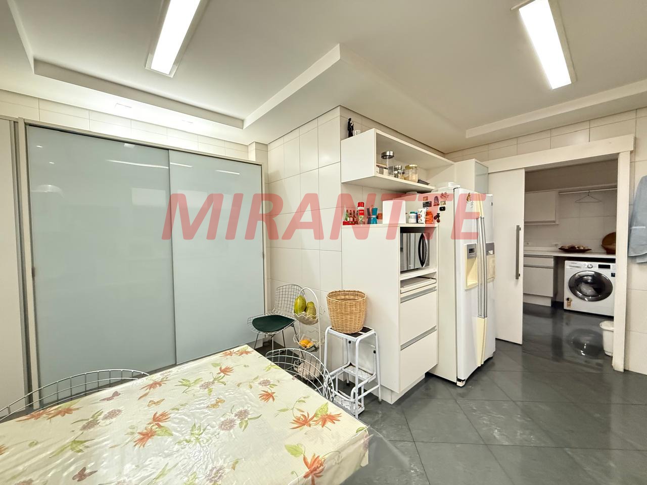 Cond. fechado de 500m² com 3 quartos em Vila Irmaos Arnoni