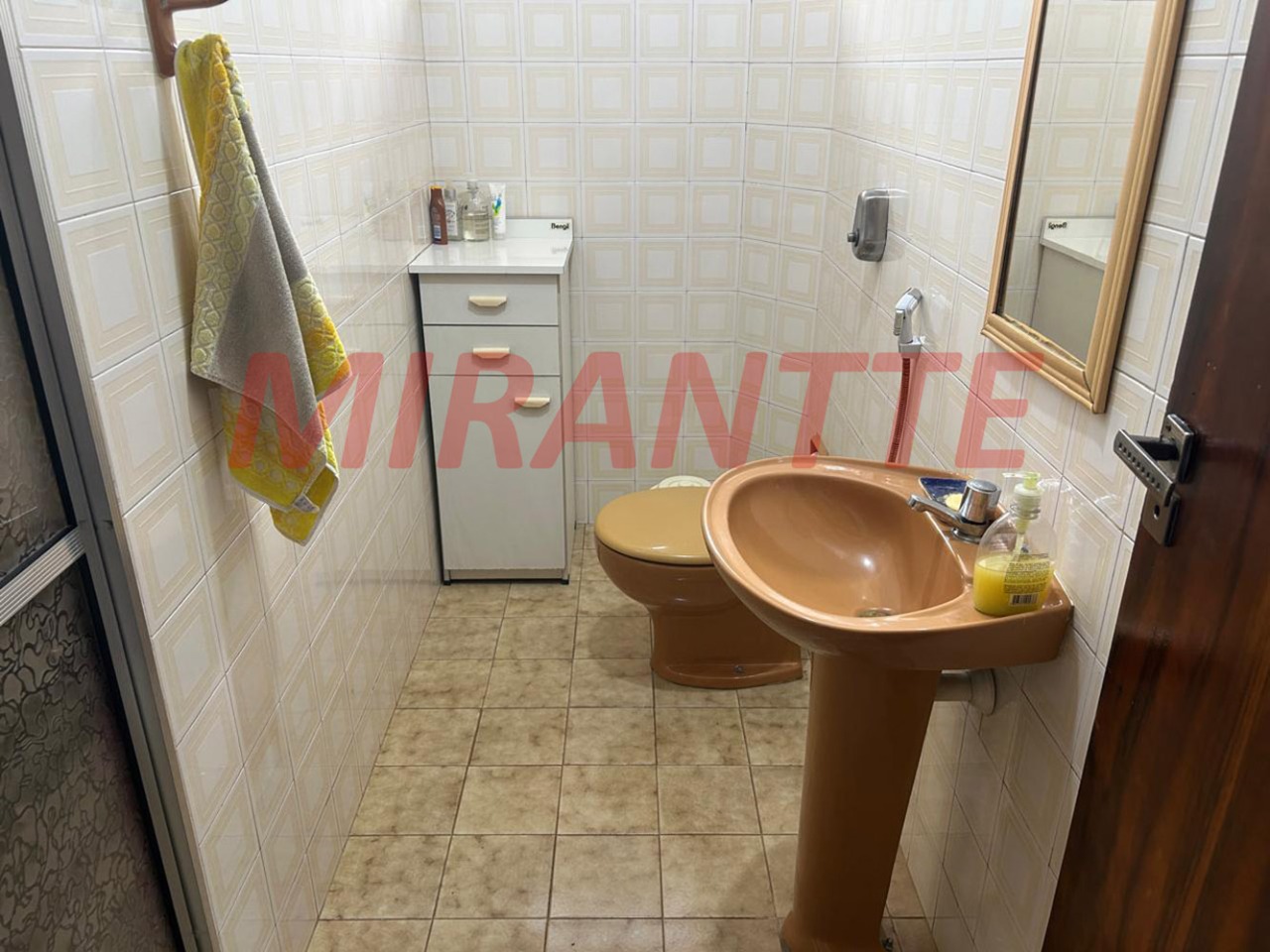 Sobrado de 164m² com 3 quartos em Jardim Virginia Bianca