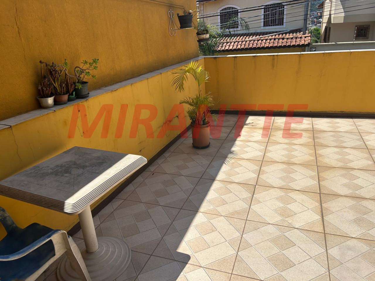 Sobrado de 164m² com 3 quartos em Jardim Virginia Bianca