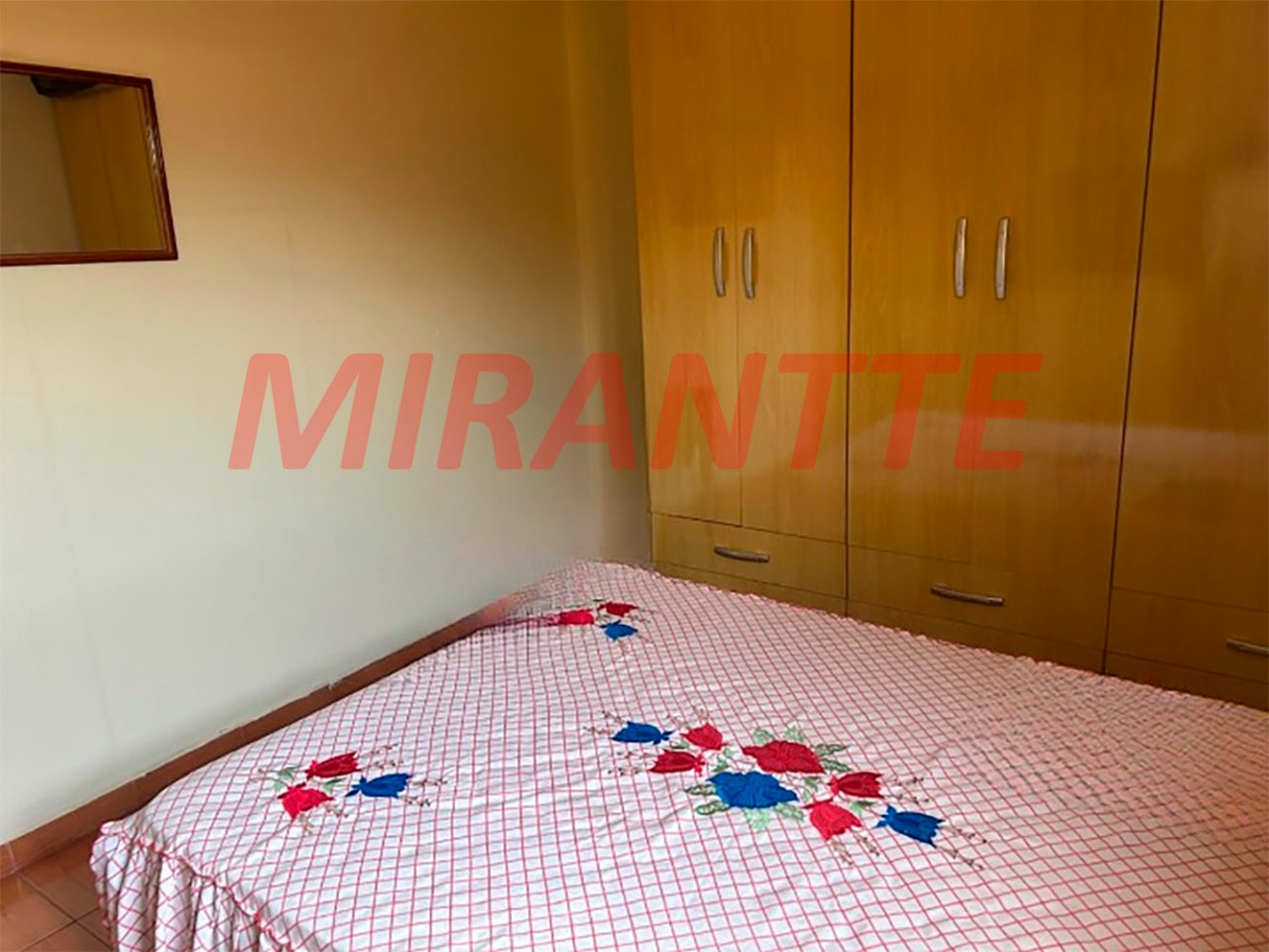 Sobrado de 164m² com 3 quartos em Jardim Virginia Bianca