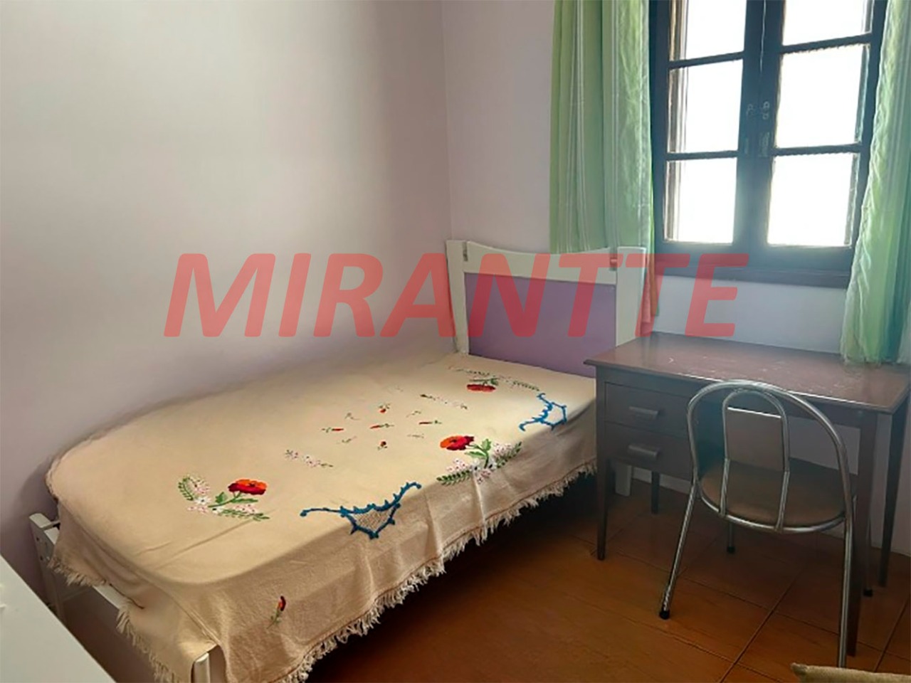 Sobrado de 164m² com 3 quartos em Jardim Virginia Bianca