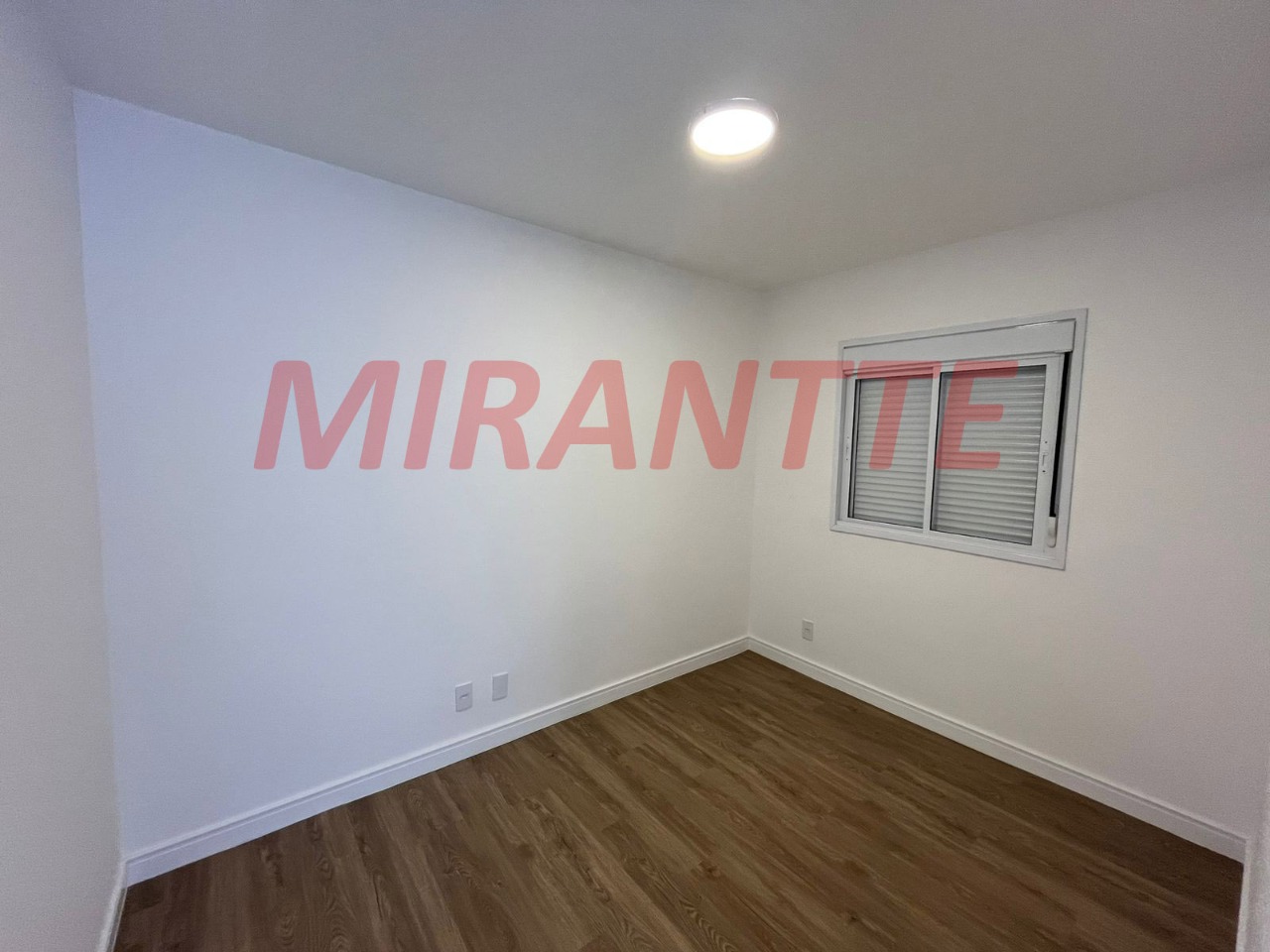 Apartamento de 42m² com 2 quartos em Vila Nova Cachoeirinha