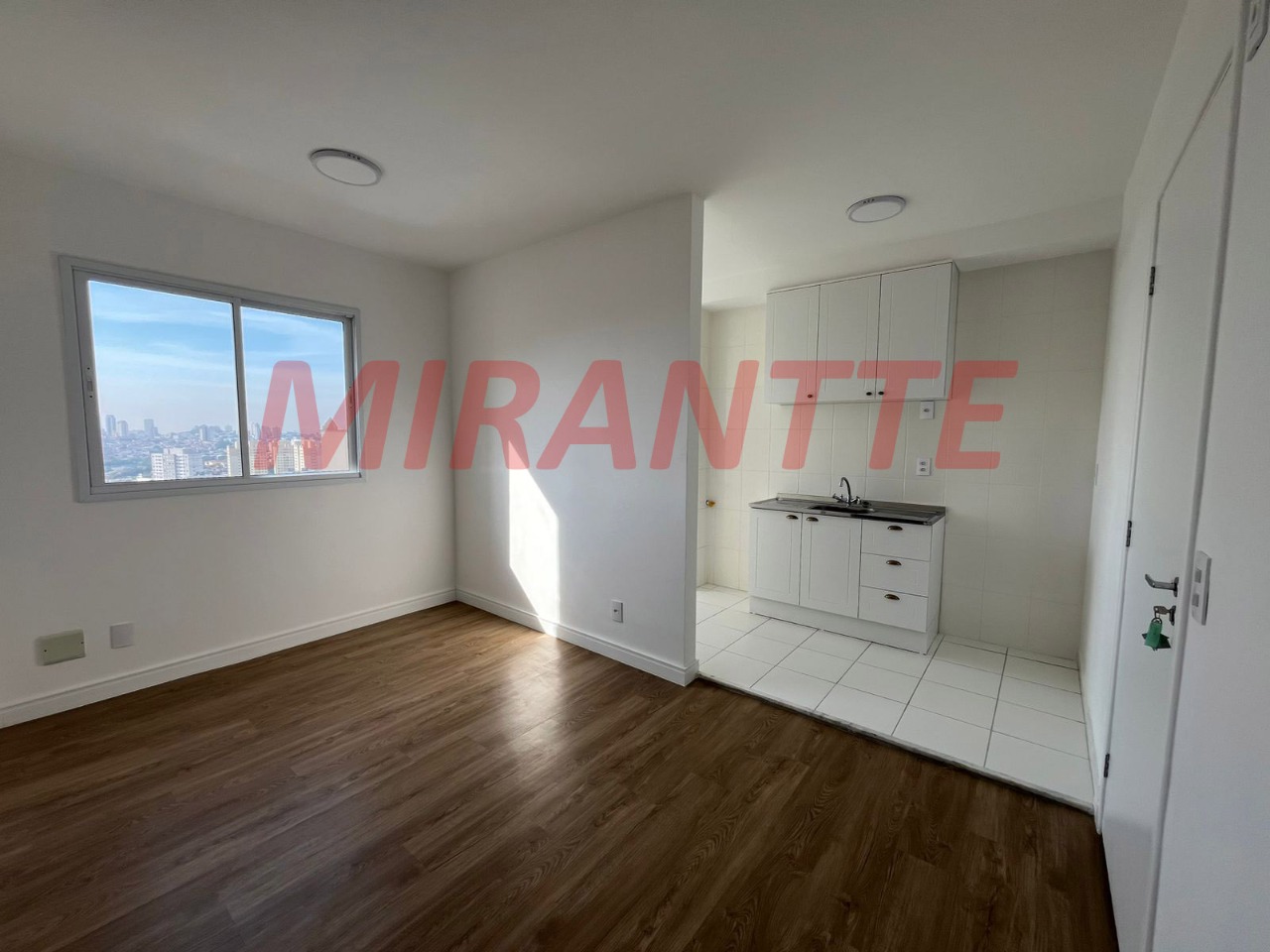 Apartamento de 42m² com 2 quartos em Vila Nova Cachoeirinha