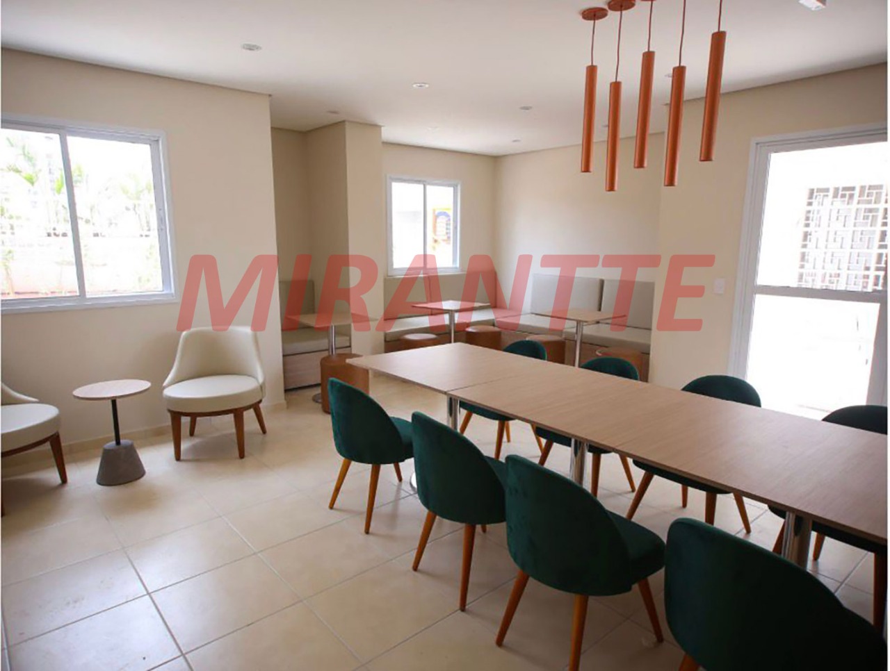 Apartamento de 42m² com 2 quartos em Vila Nova Cachoeirinha
