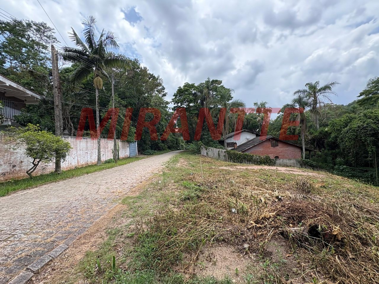 Terreno de 0m² em Serra da Cantareira