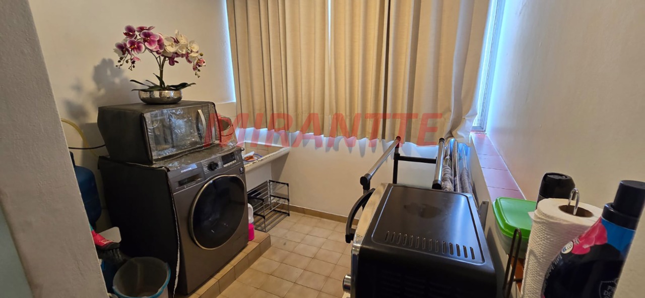 Sobrado de 370m² com 5 quartos em Vila Baruel