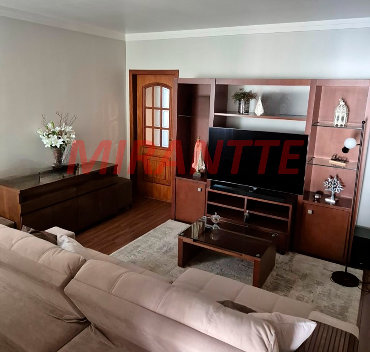 Sobrado de 370m² com 5 quartos em Vila Baruel