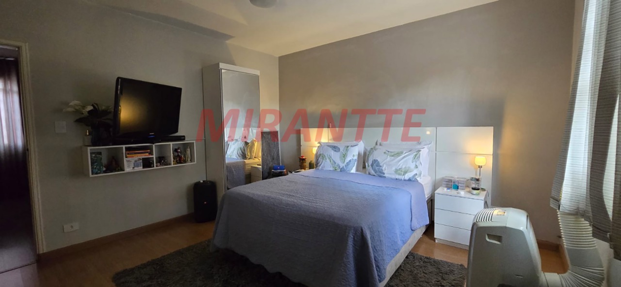 Sobrado de 370m² com 5 quartos em Vila Baruel