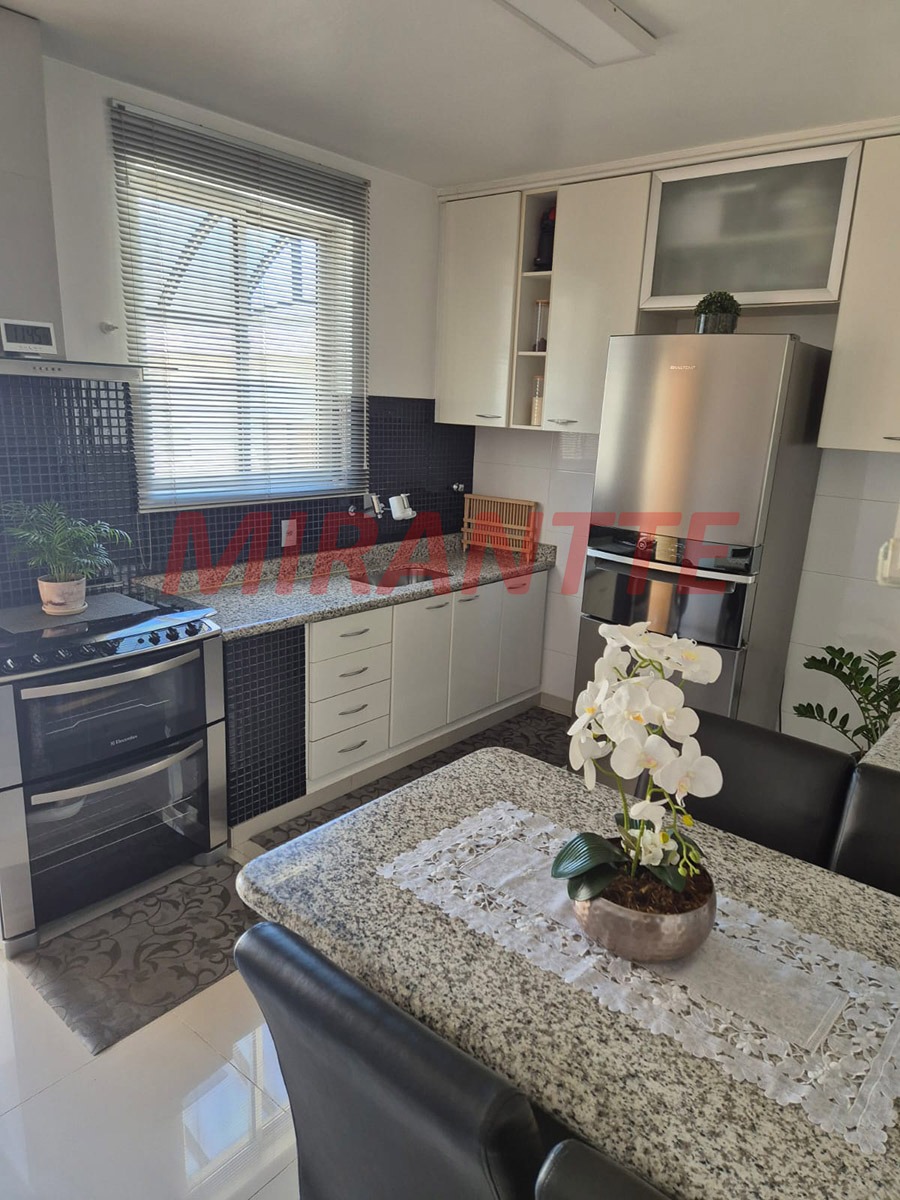 Sobrado de 370m² com 5 quartos em Vila Baruel