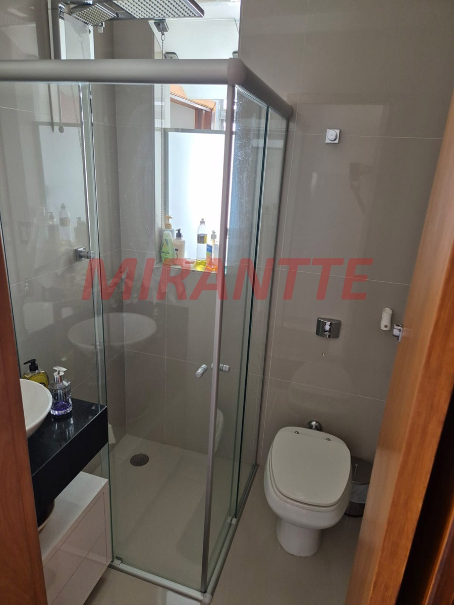 Sobrado de 370m² com 5 quartos em Vila Baruel