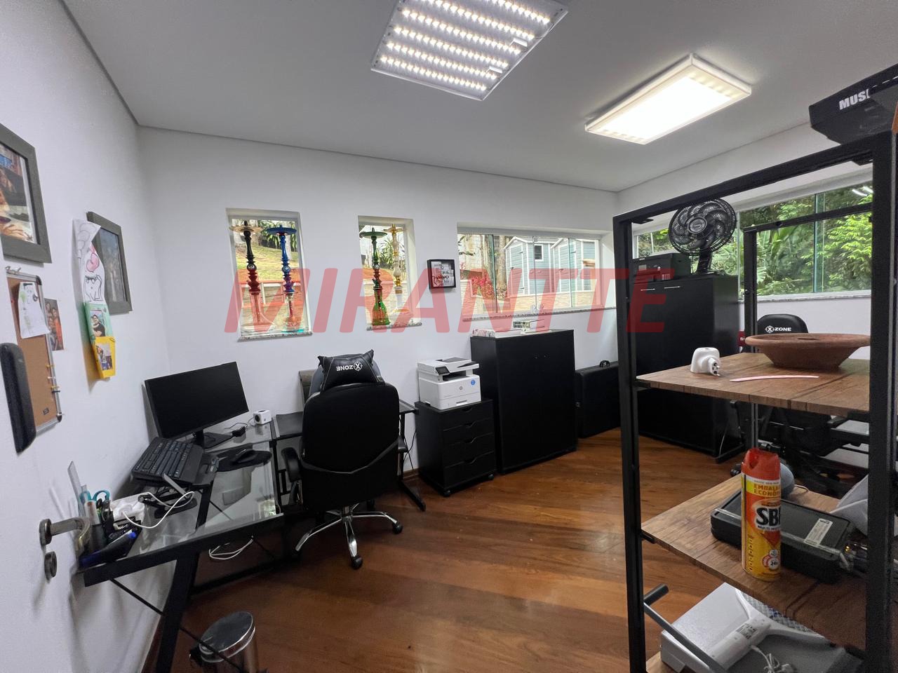 Cond. fechado de 700m² com 6 quartos em Cumbari