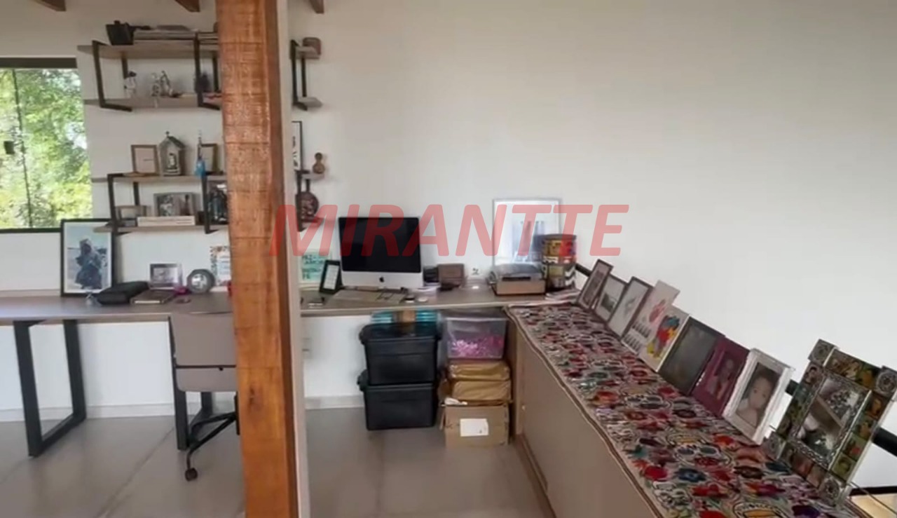 Cond. fechado de 0.1m² com 1 quartos em Mato Dentro