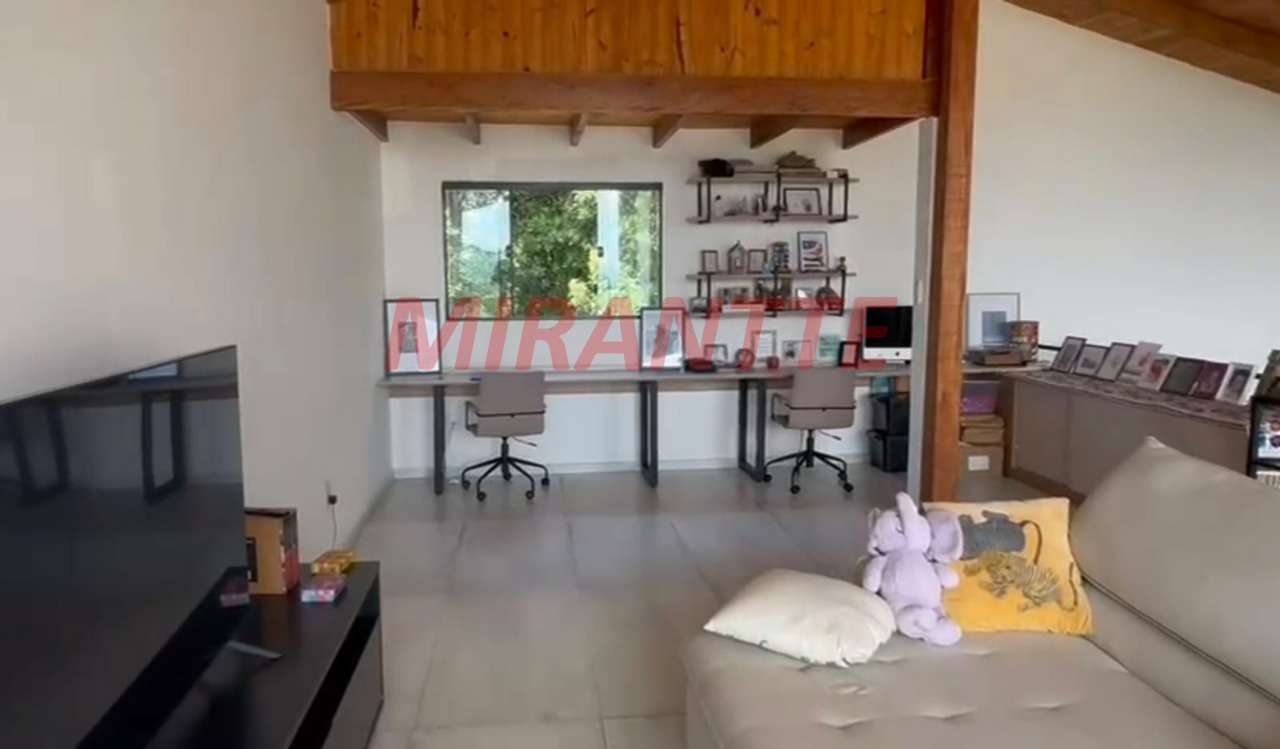 Cond. fechado de 0.1m² com 1 quartos em Mato Dentro
