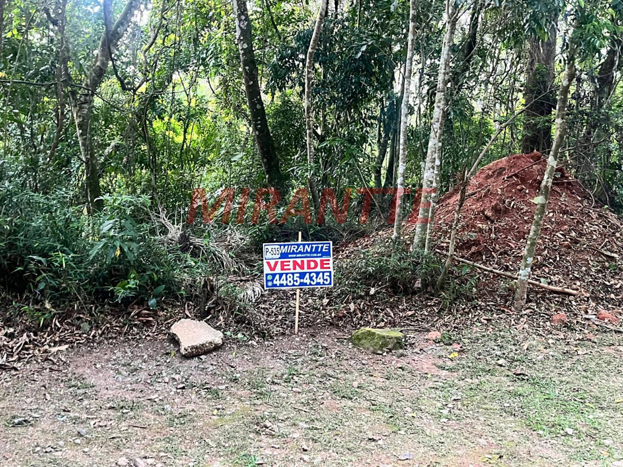 Terreno de 0m² em Caraguata