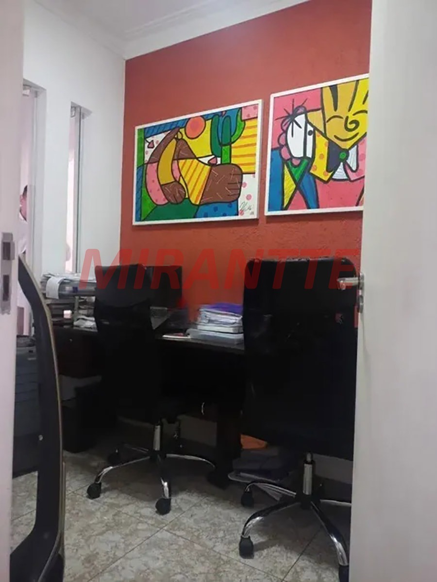 Sobrado de 226m² com 4 quartos em Vila Medeiros