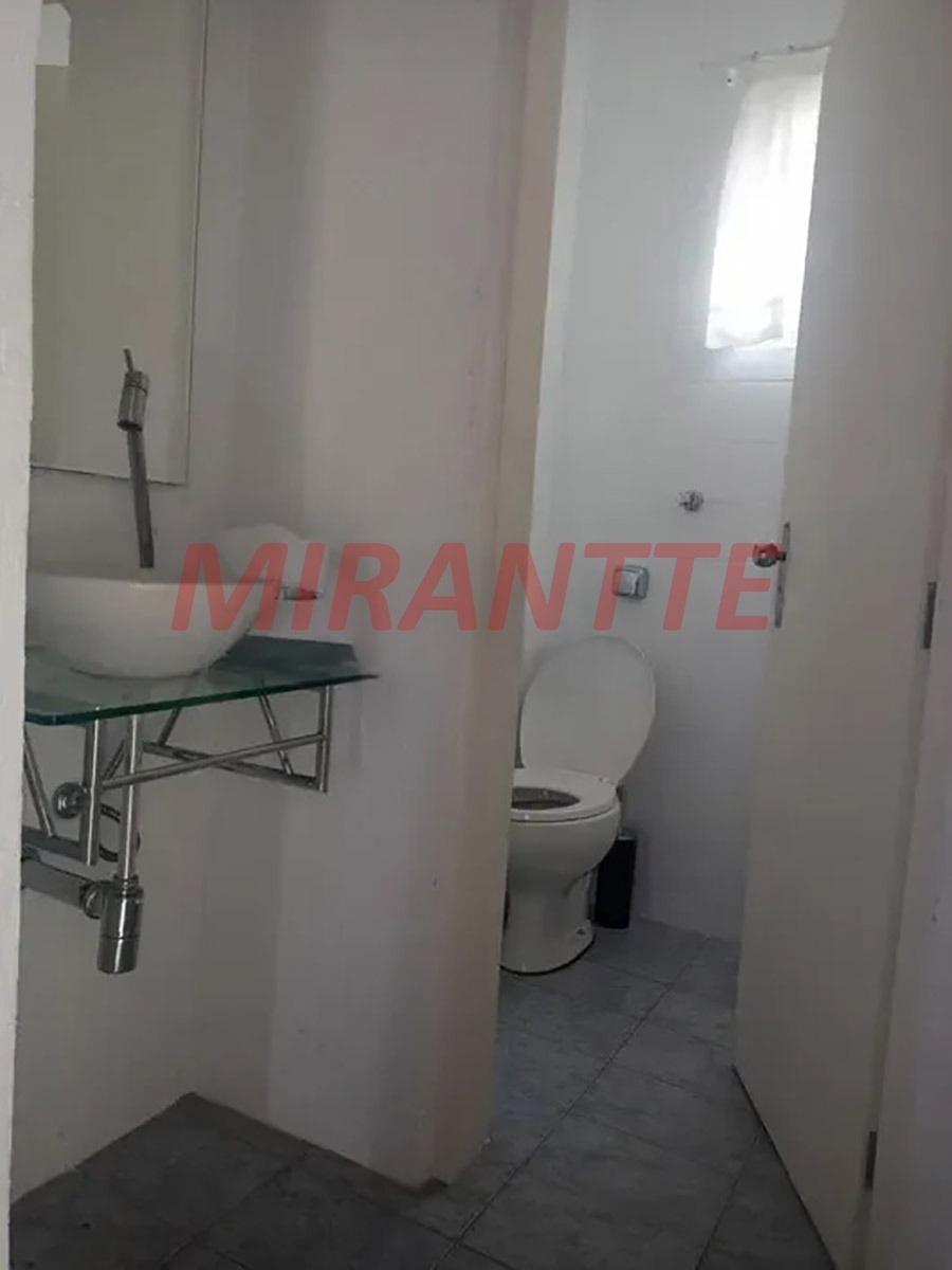 Sobrado de 226m² com 4 quartos em Vila Medeiros