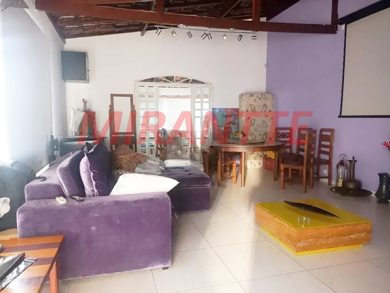 Sobrado de 226m² com 4 quartos em Vila Medeiros
