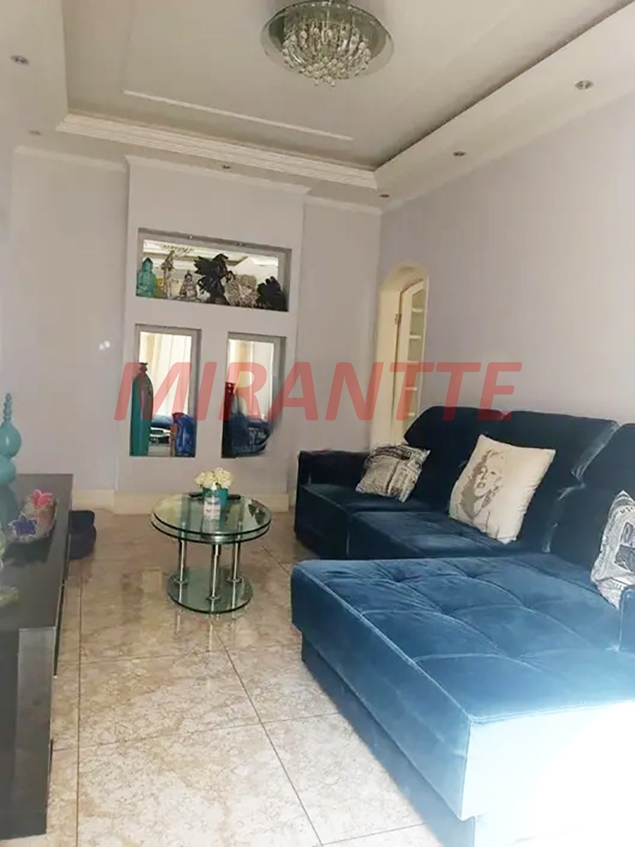 Sobrado de 226m² com 4 quartos em Vila Medeiros