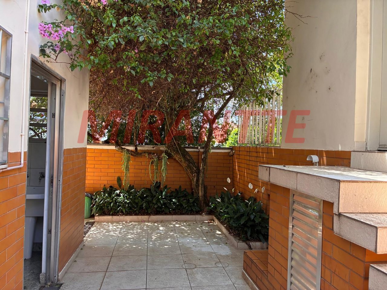 Sobrado de 200m² com 3 quartos em Jardim do Colégio (Zona Norte)
