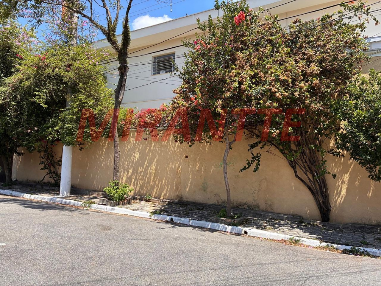 Sobrado de 200m² com 3 quartos em Jardim do Colégio (Zona Norte)