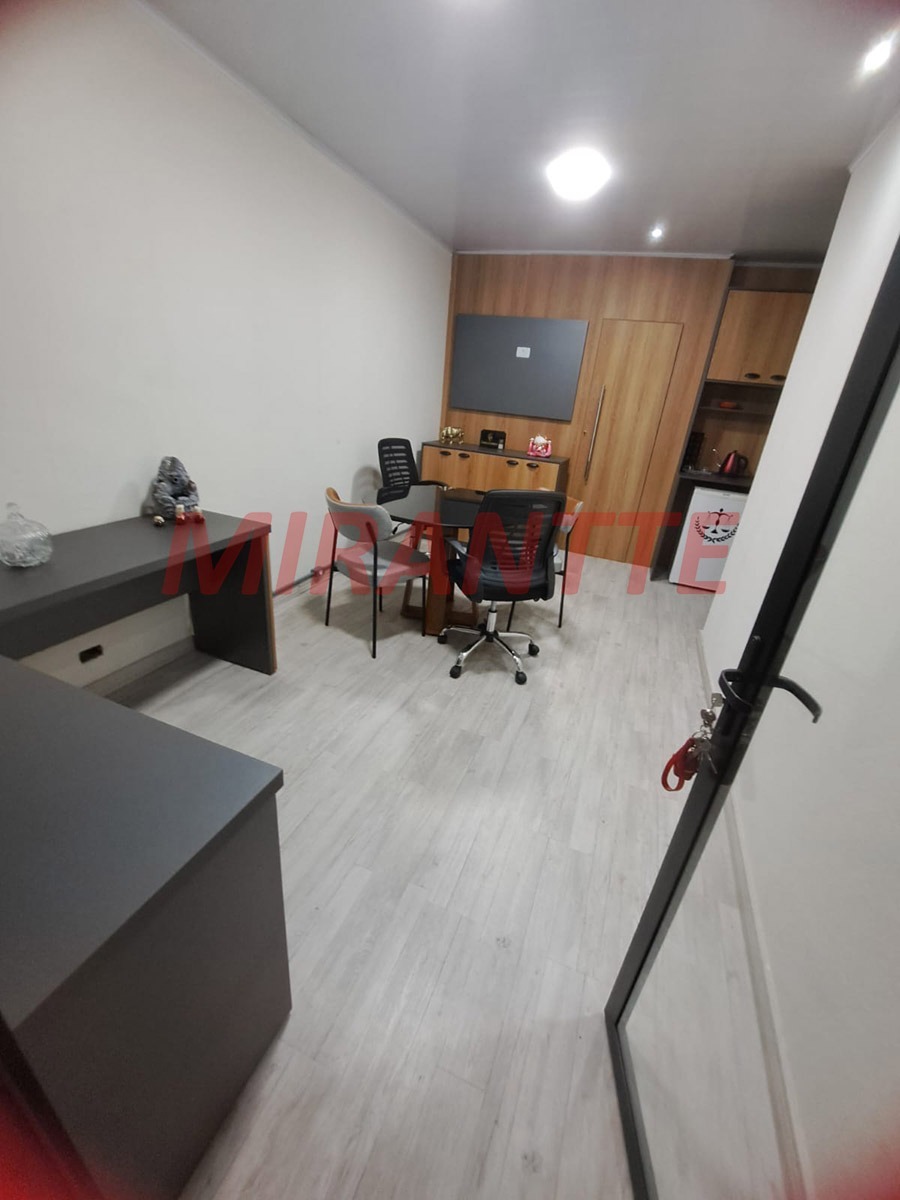 Comercial de 183m² em Quitaúna
