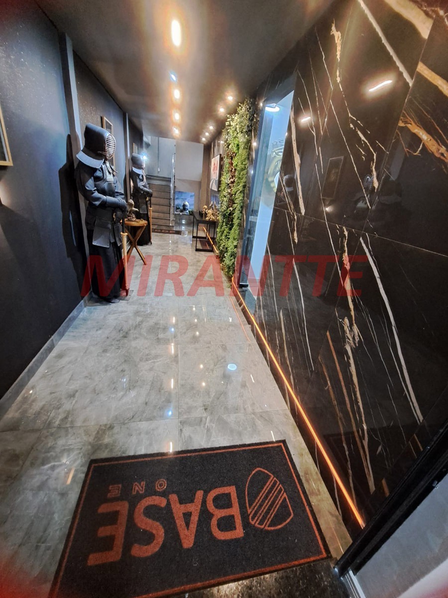 Comercial de 183m² em Quitaúna