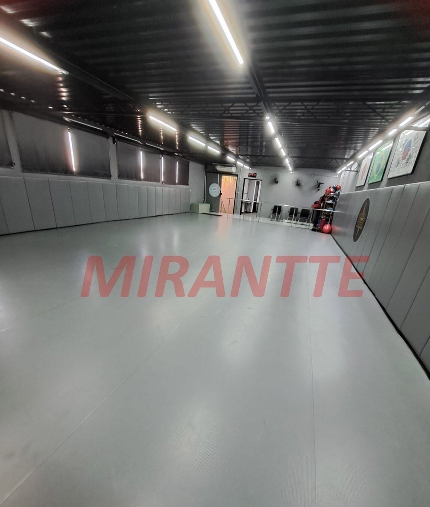 Comercial de 183m² em Quitaúna