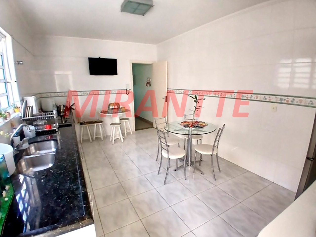 Sobrado de 181m² com 3 quartos em Jardim Paraiso