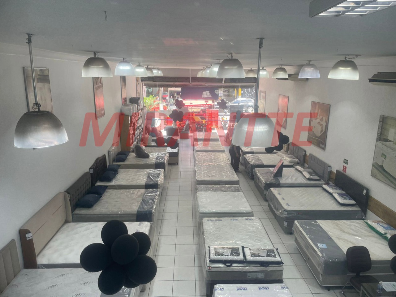 Comercial de 438m² em Santana