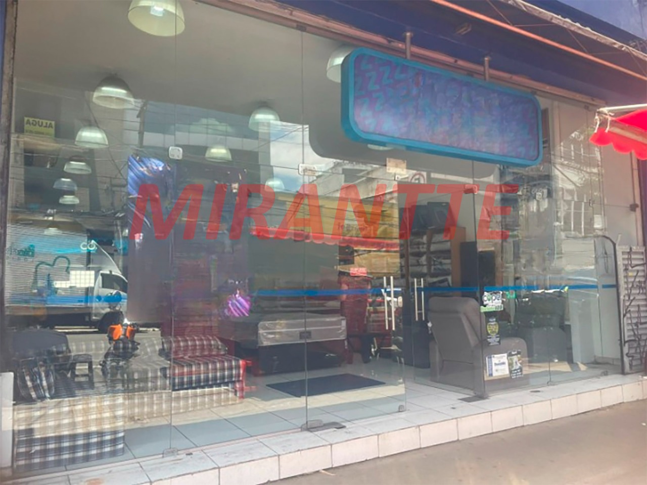 Comercial de 438m² em Santana