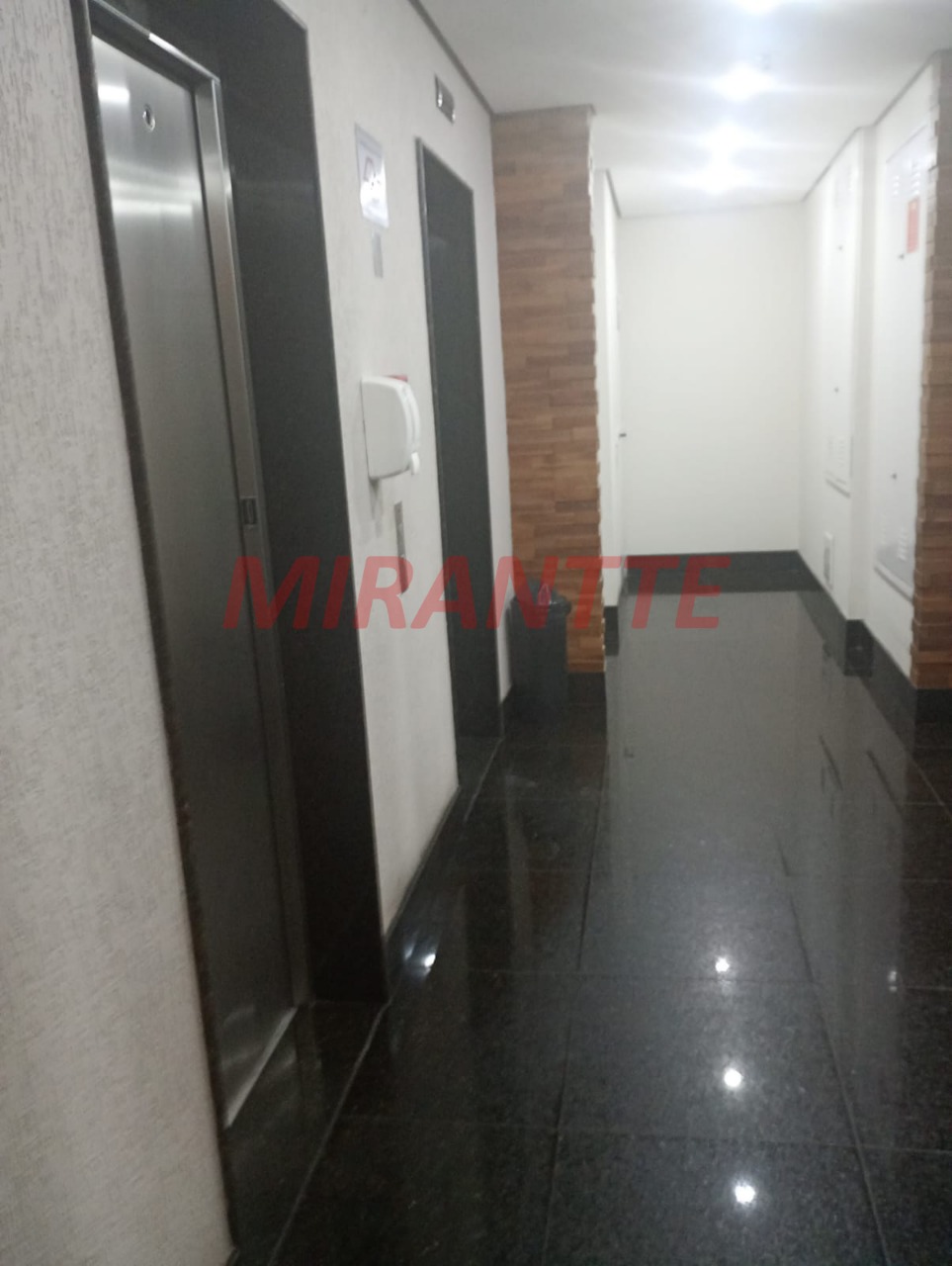 Comercial de 148m² em Santana
