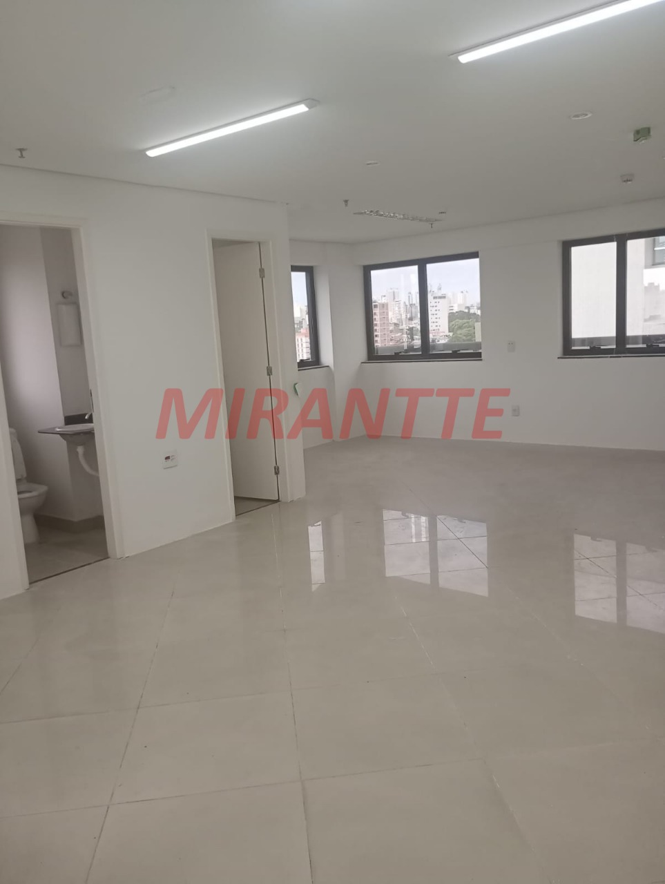 Comercial de 148m² em Santana