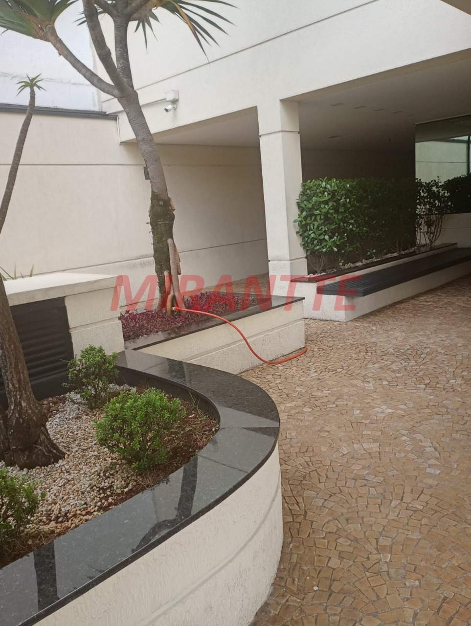 Comercial de 148m² em Santana