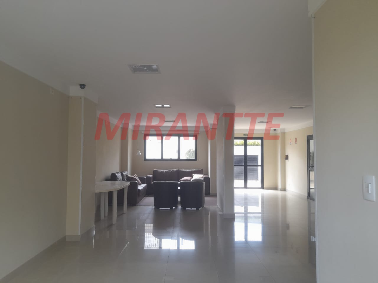 Apartamento de 120m² com 3 quartos em Água Fria