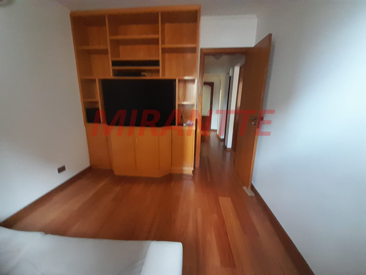 Apartamento de 120m² com 3 quartos em Água Fria