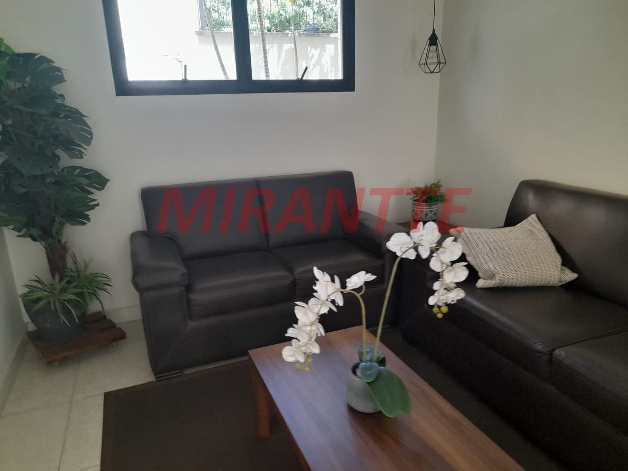 Apartamento de 120m² com 3 quartos em Água Fria
